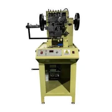 Automatic high speed rolo chain making machine